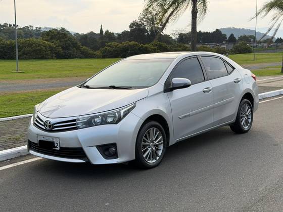 TOYOTA COROLLA 2.0 XEI 16V FLEX 4P AUTOMÁTICO